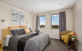 City Center 2Bdr Apartment With Views